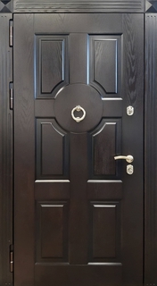 Стальная дверь с терморазрывом, с кнокером и панелями МДФ шпон